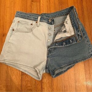 Levis 501 Jean Shorts Two Tone Split Color  Women’s size 30 (b5)